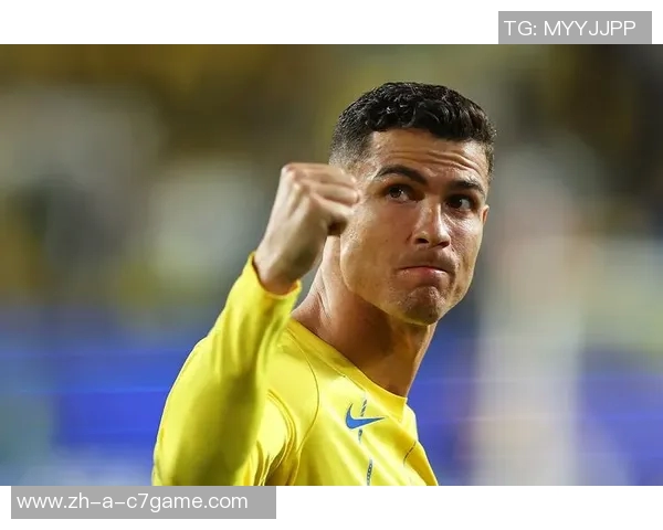 C罗社交媒体庆祝击败爱尔兰再下一城鼓励队友继续努力奋战